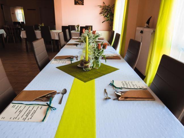 Hotel Am Markt Eckartsberga Екстериор снимка