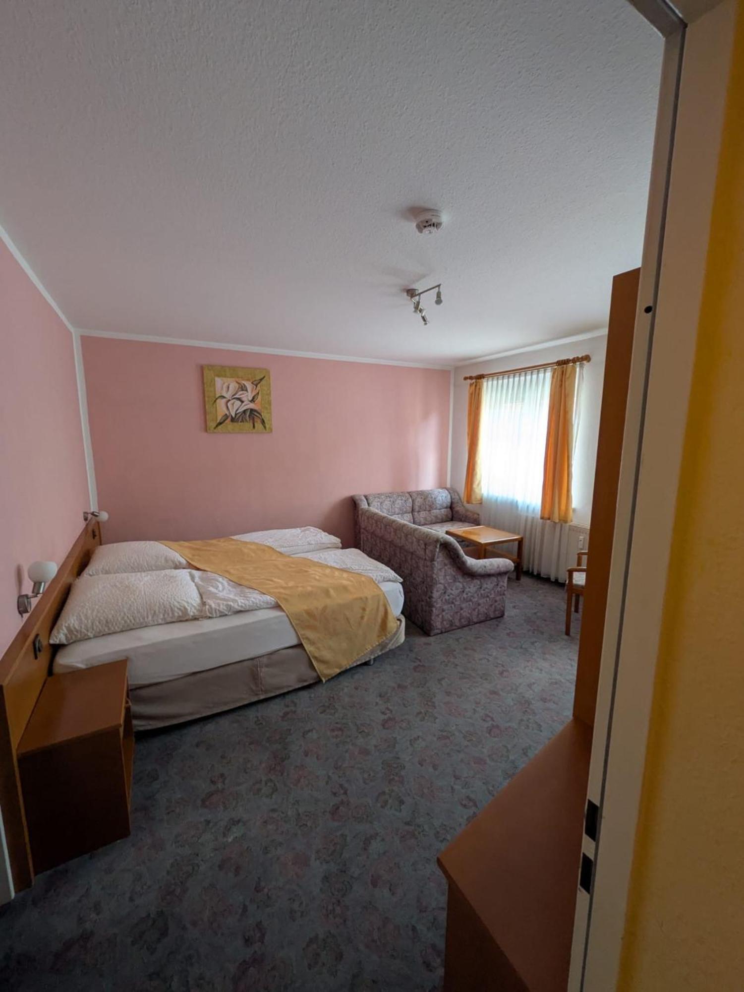Hotel Am Markt Eckartsberga Екстериор снимка