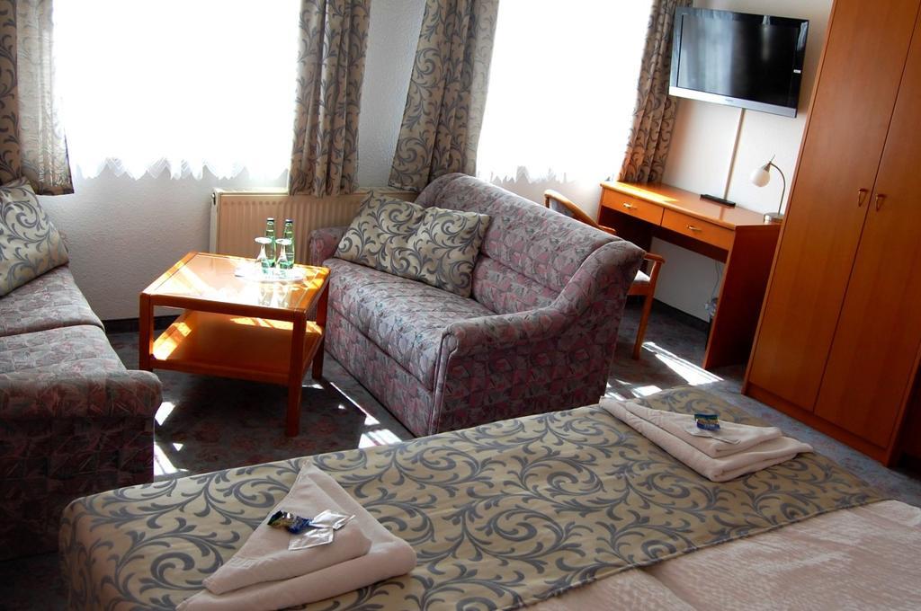 Hotel Am Markt Eckartsberga Екстериор снимка