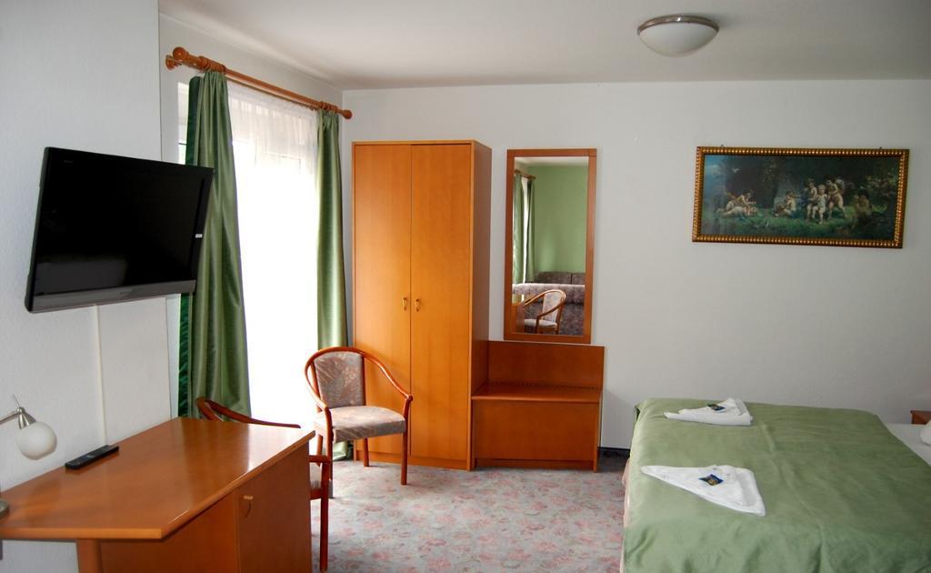 Hotel Am Markt Eckartsberga Екстериор снимка