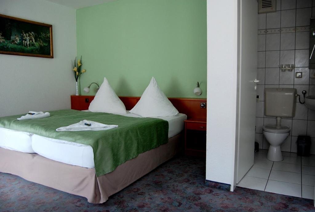 Hotel Am Markt Eckartsberga Екстериор снимка