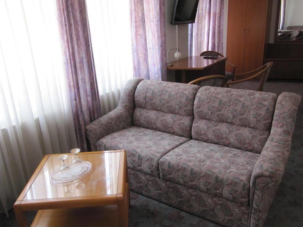 Hotel Am Markt Eckartsberga Екстериор снимка