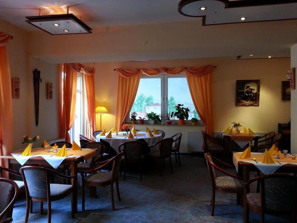Hotel Am Markt Eckartsberga Екстериор снимка