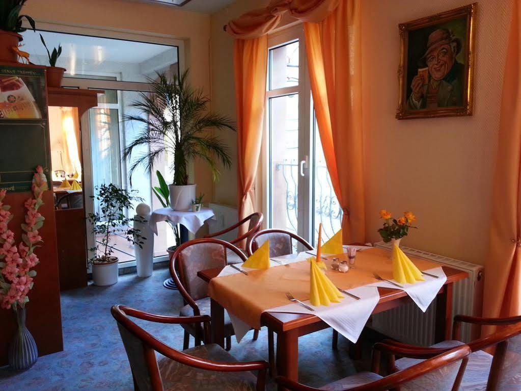 Hotel Am Markt Eckartsberga Екстериор снимка